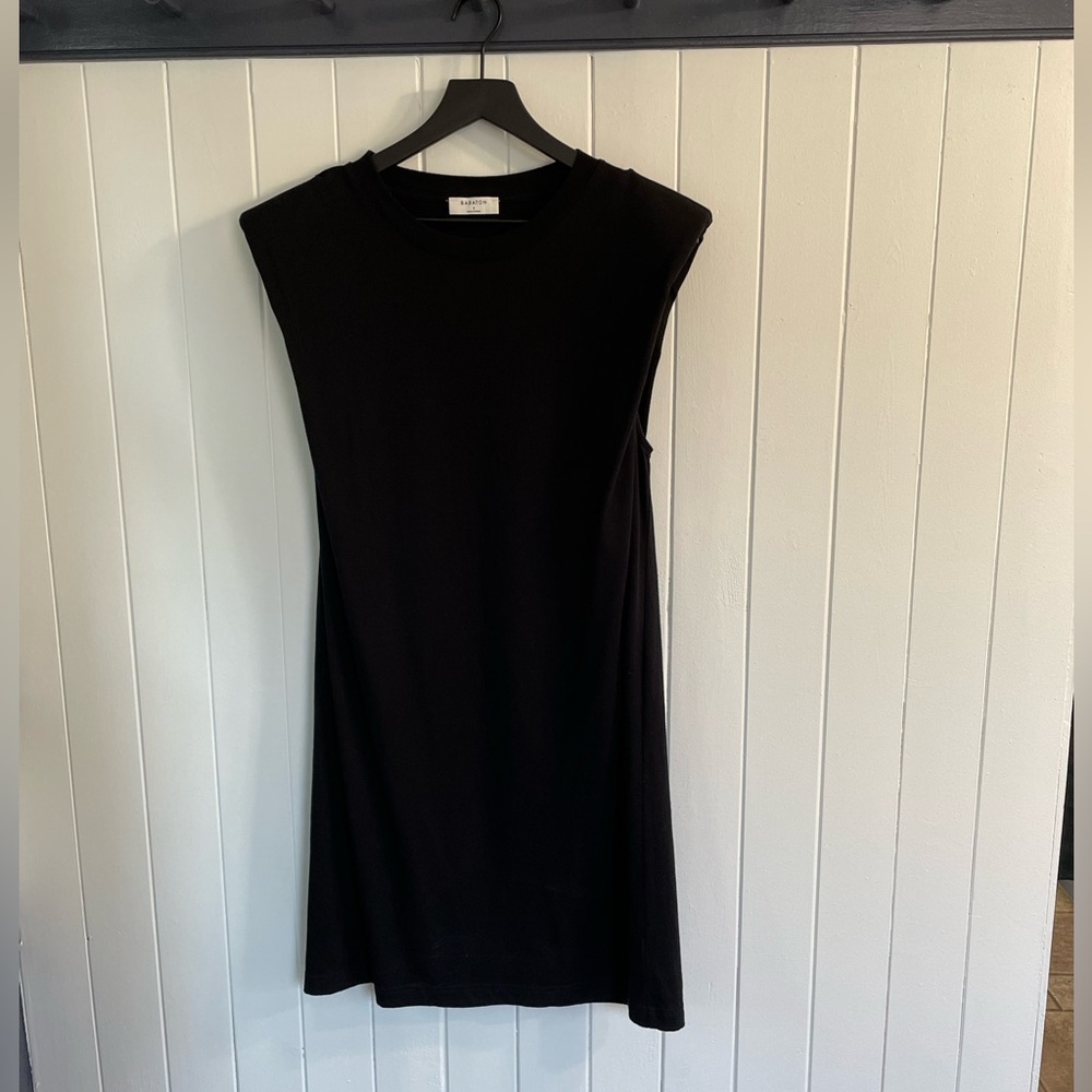 Aritzia Babaton Size Small Black Shoulder Pad Dress